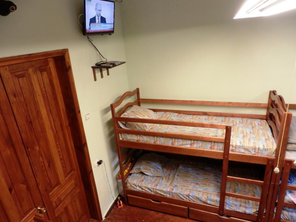 Yourhostel Киев Номер фото