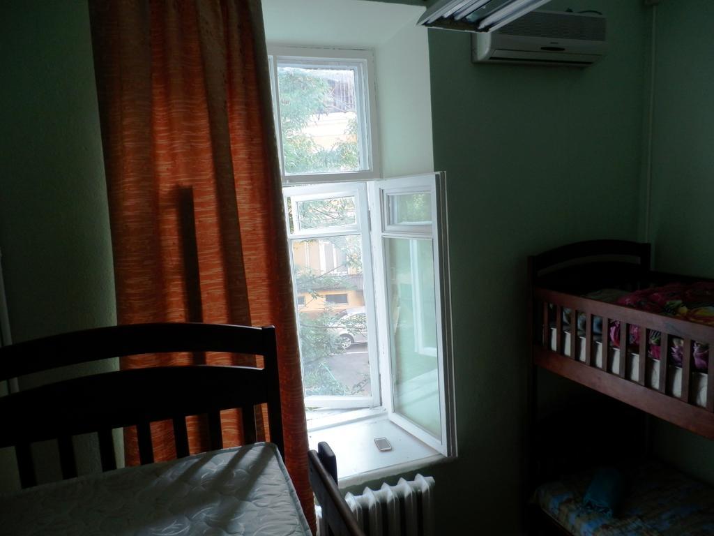 Yourhostel Киев Номер фото